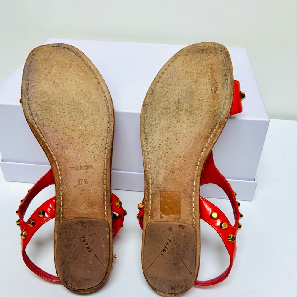 Prada red leather gold studded flat sandals 37.5 - Picture 9 of 9